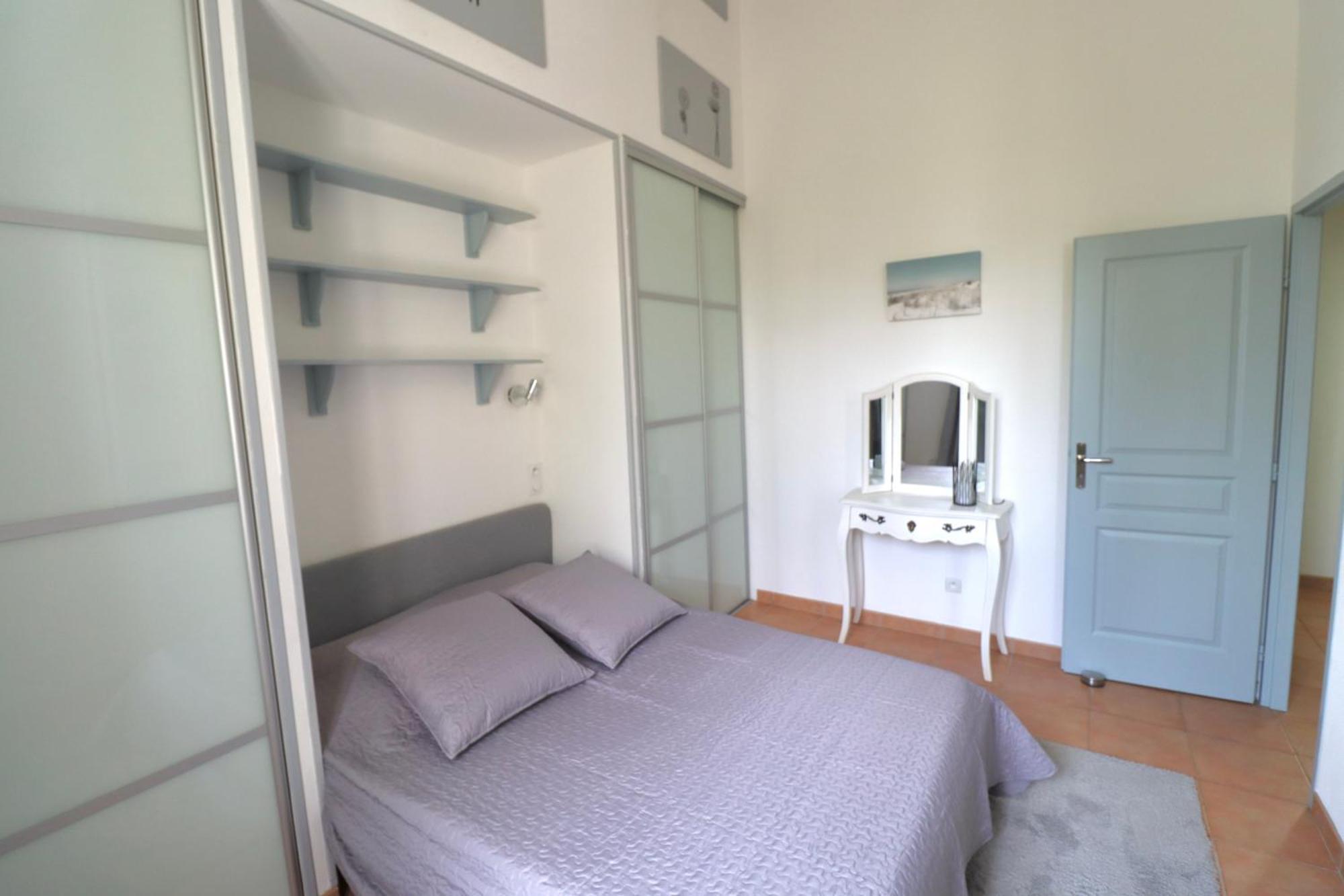 Gites Avec Piscine Et Jacuzzi Au Mas De Cadoule Saint-Just  Chambre photo