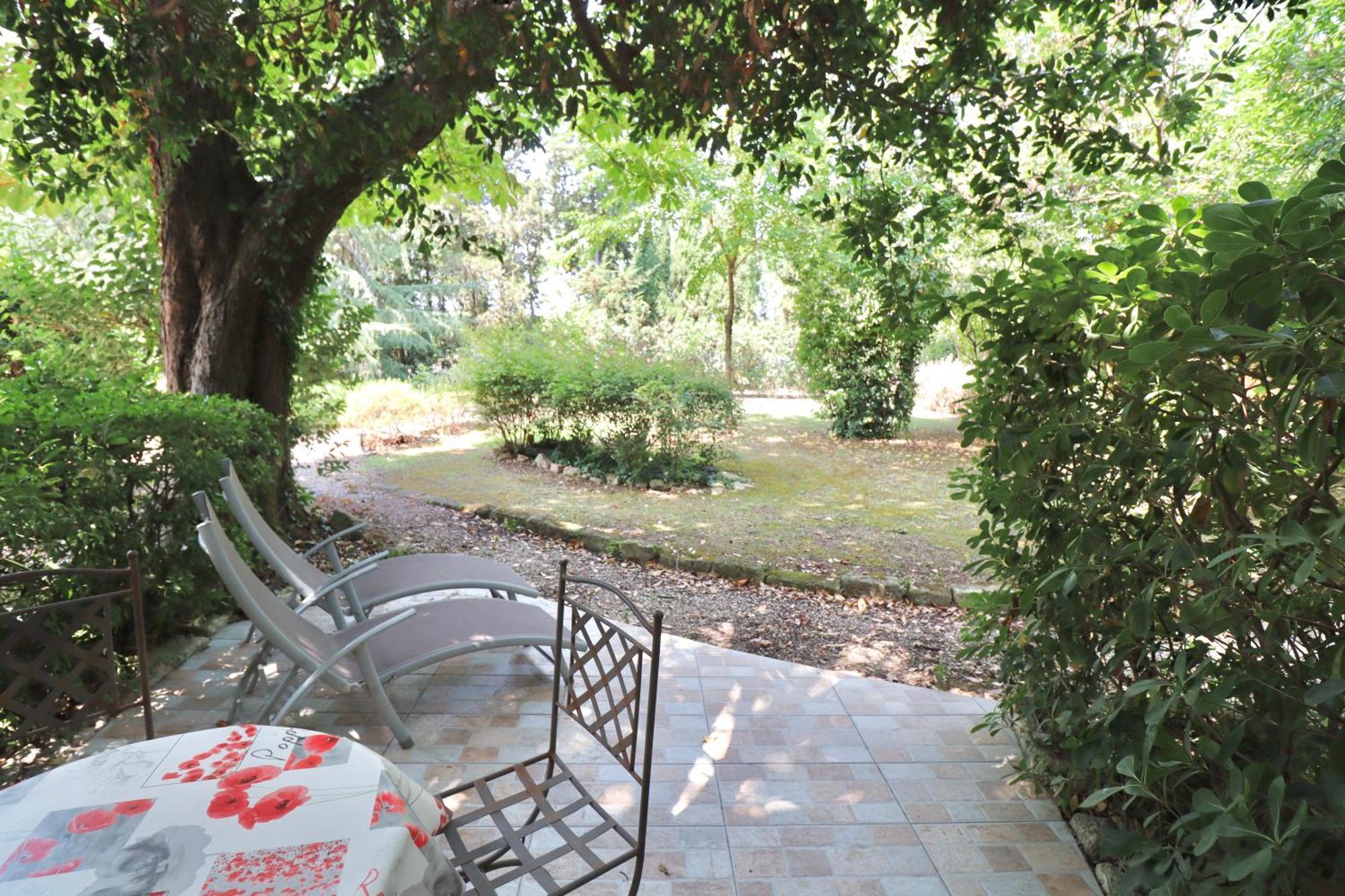 Gites Avec Piscine Et Jacuzzi Au Mas De Cadoule Saint-Just  Chambre photo
