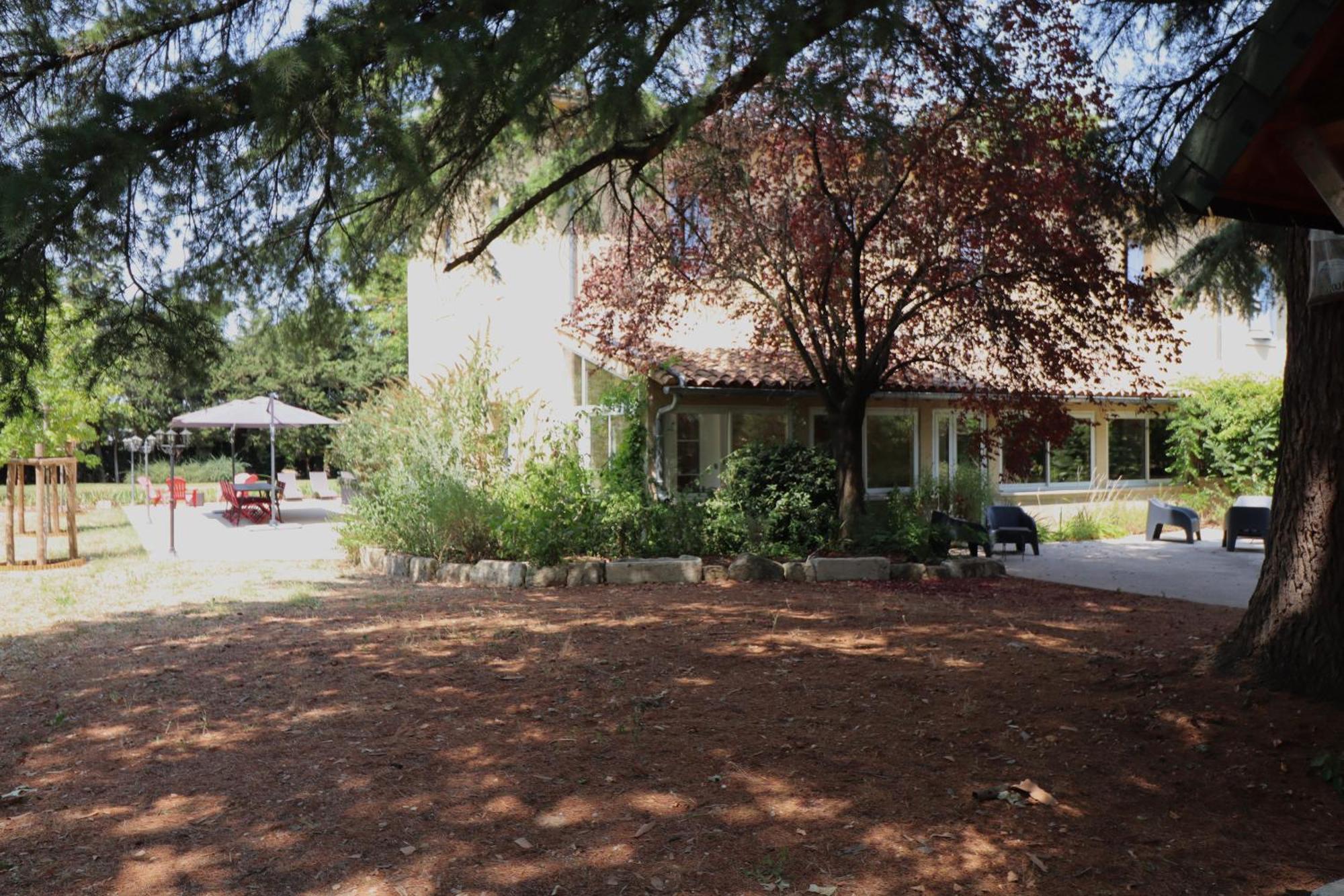 Gites Avec Piscine Et Jacuzzi Au Mas De Cadoule Saint-Just  Chambre photo